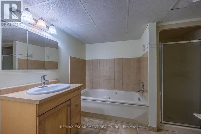 2312 Front Road — photo 33 of 40