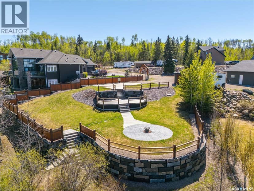 819 Spruce STREET, Beaver River Rm No. 622