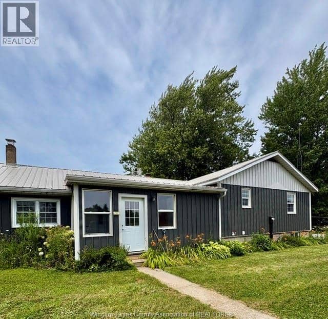 949 East West Rd, Pelee Island, photo 2