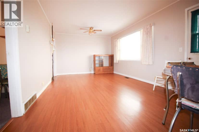 261 2nd AVENUE W, Shaunavon, photo 6
