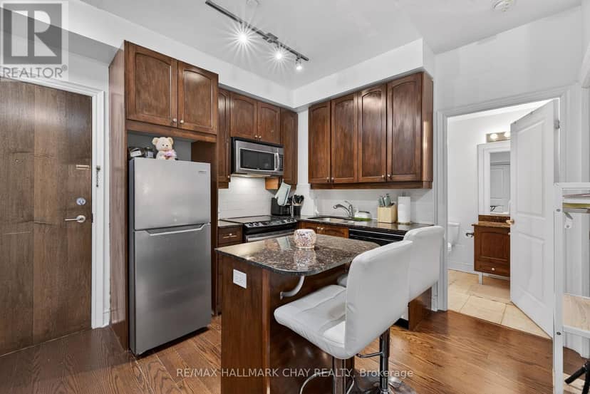108 - 701 Sheppard Avenue W — photo 5 of 15