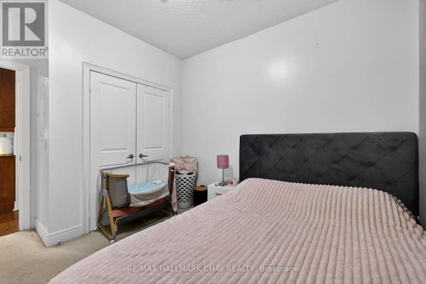 108 - 701 Sheppard Avenue W — photo 9 of 15
