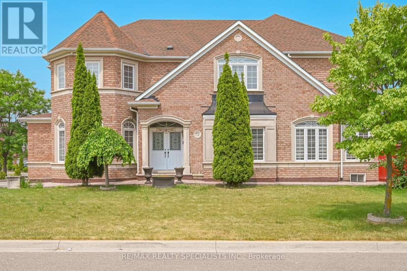 72 Village Lake Crescent, Brampton
