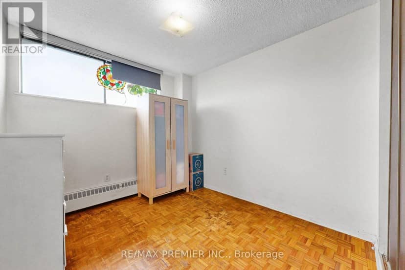 428 - 4645 Jane Street — photo 21 of 25