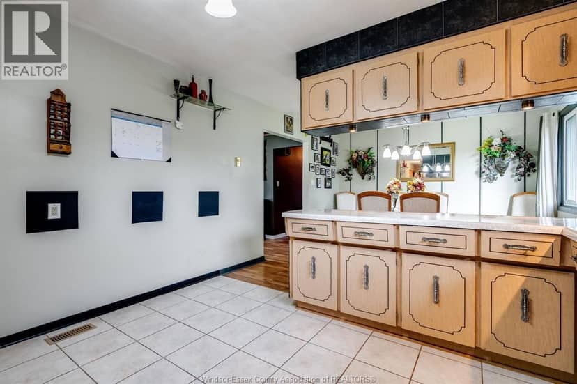 166 Kael CRESCENT — photo 14 of 40
