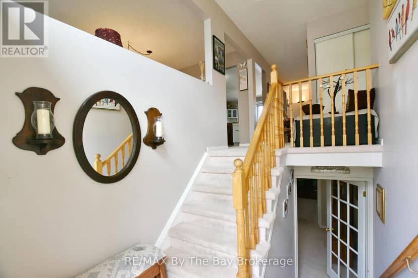 17 Acorn Crescent — photo 12 of 37