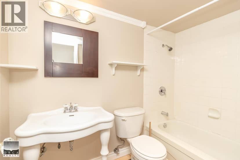 418 65 FIRST STREET, New Westminster, photo 8