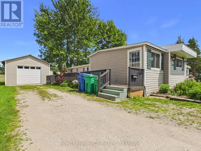56 Sussex Square, Georgian Bluffs, photo 2