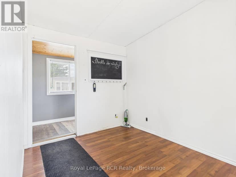 56 Sussex Square, Georgian Bluffs, photo 8