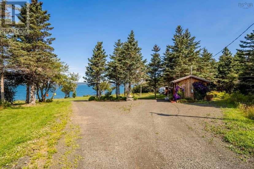 6829 Highway 101, Gilberts Cove, photo 2