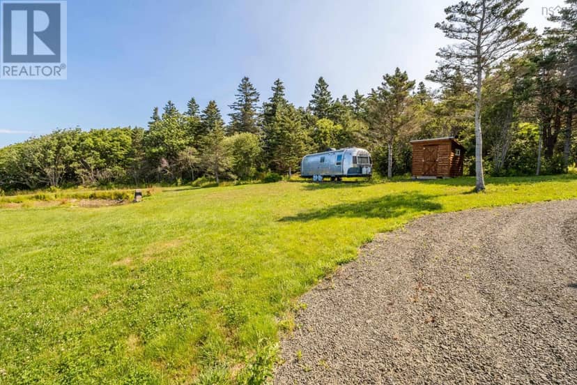 6829 Highway 101 — photo 13 of 30