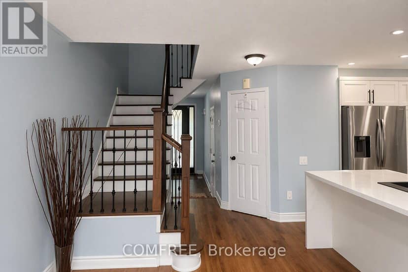 15D View Green Crescent, Toronto, photo 6