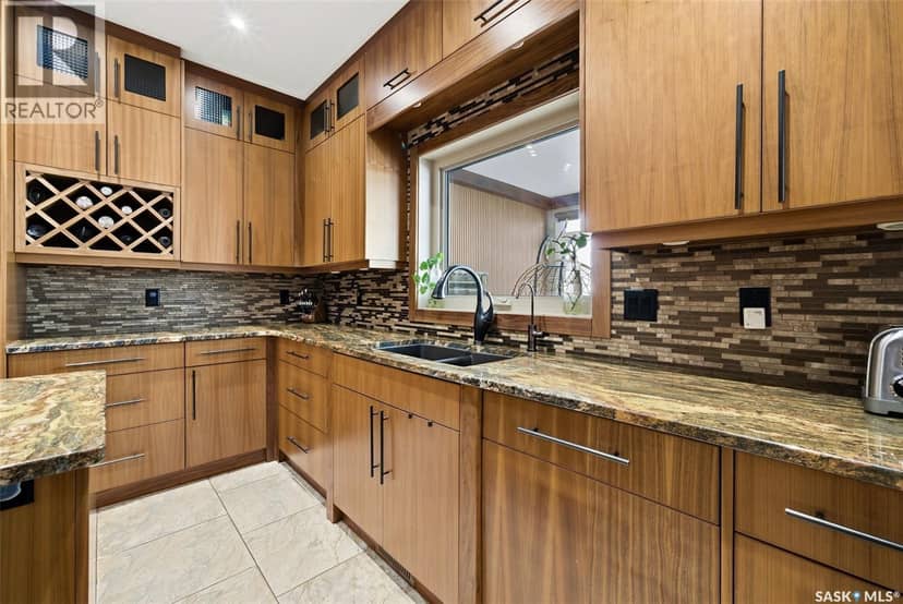 7502 Lilac PLACE — photo 12 of 40