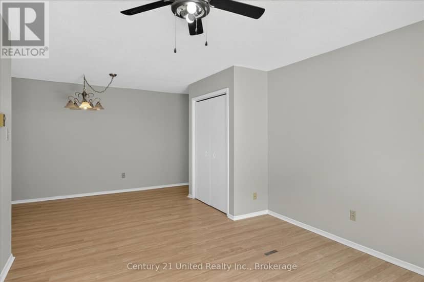 201 - 136 Ware Street — photo 14 of 40