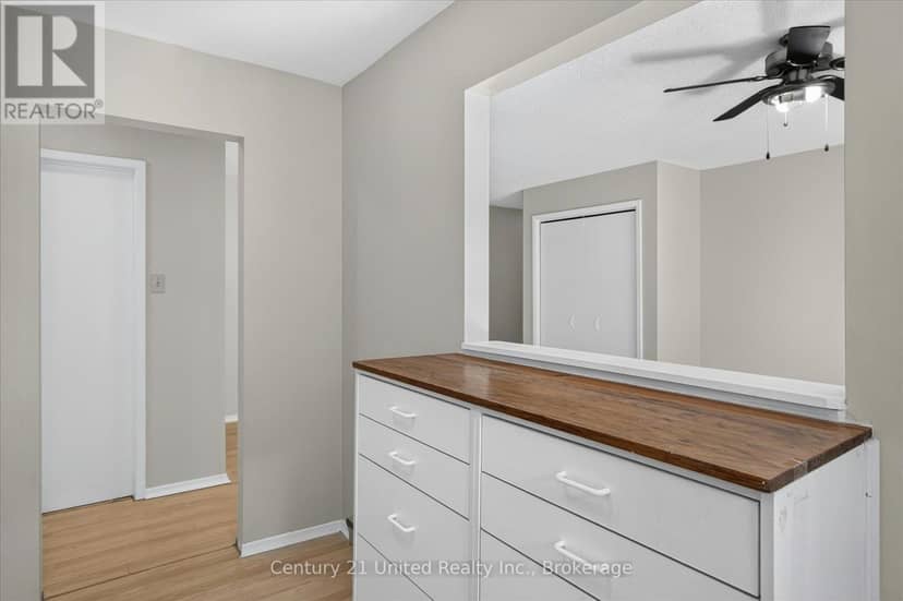 201 - 136 Ware Street — photo 20 of 40