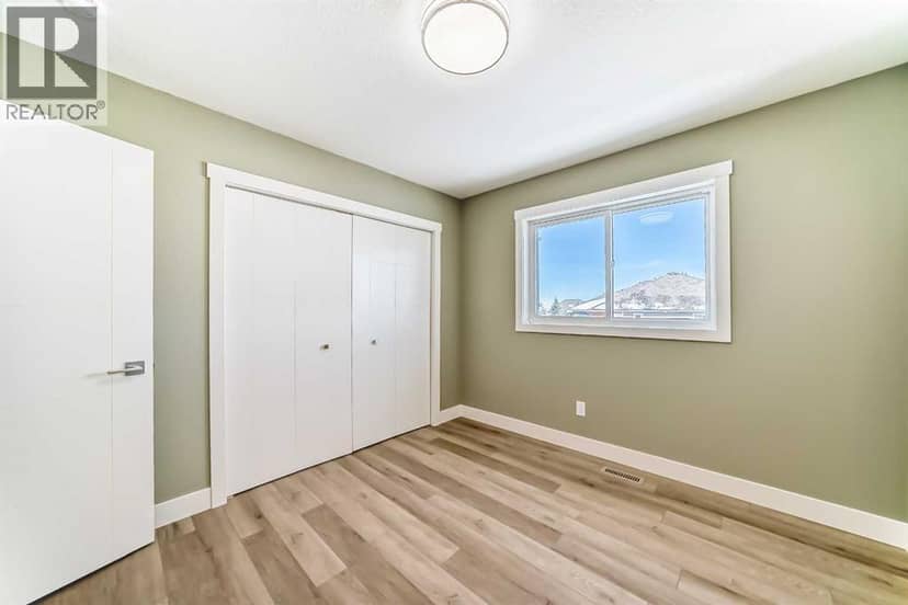 2017 30 Avenue — photo 36 of 40