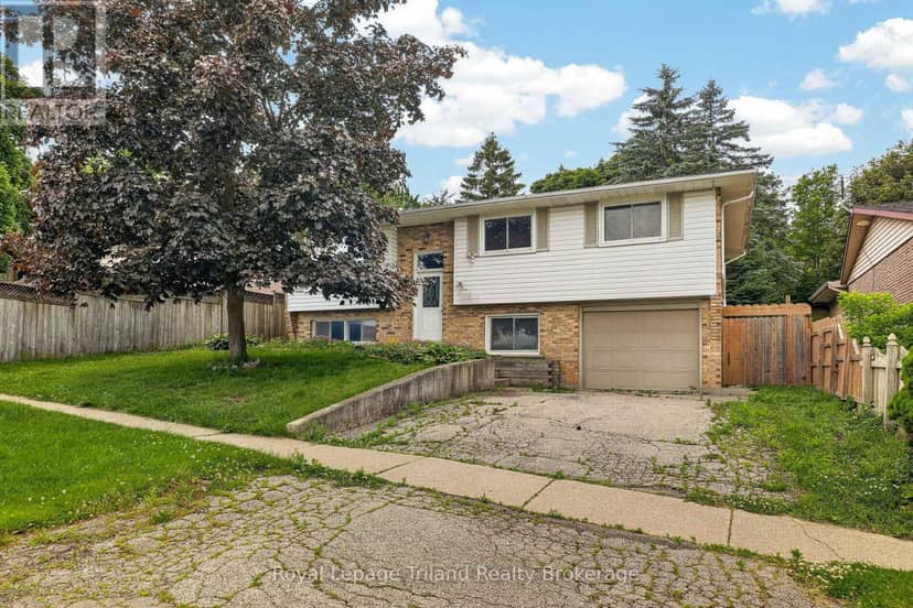 378 Sales Drive — photo 2 of 32