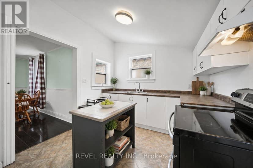 7 Maple Street — photo 16 of 39