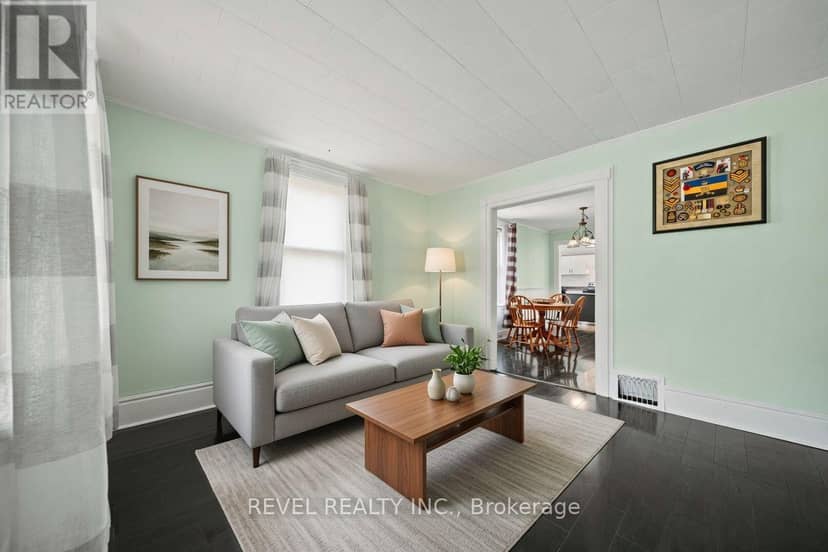 7 Maple Street — photo 5 of 39