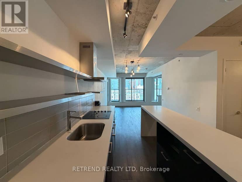610 - 560 King Street W — photo 7 of 15