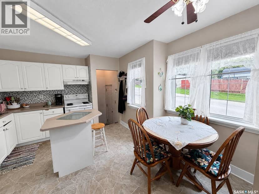 385 19th STREET W, Prince Albert, photo 3