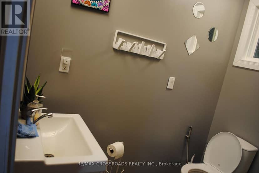 15 Brook Road — photo 9 of 31