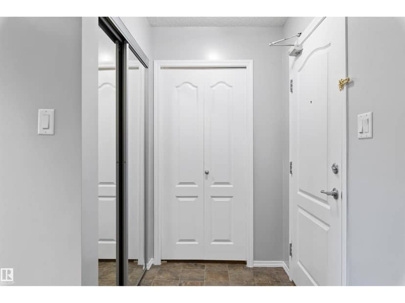 #111 5951 165 AV NW, Edmonton, photo 5