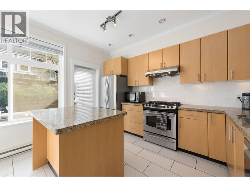 319 W 59TH AVENUE, Vancouver, photo 2