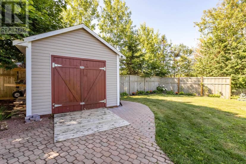 219 West Old Post Road — photo 28 of 34