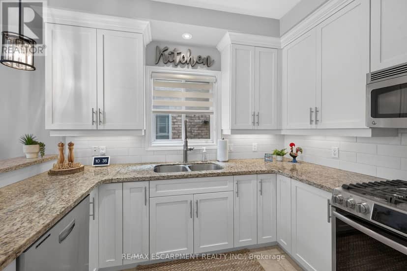 68 Garinger Crescent — photo 12 of 40