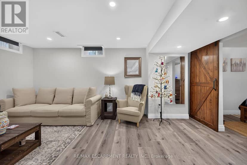 68 Garinger Crescent — photo 38 of 40