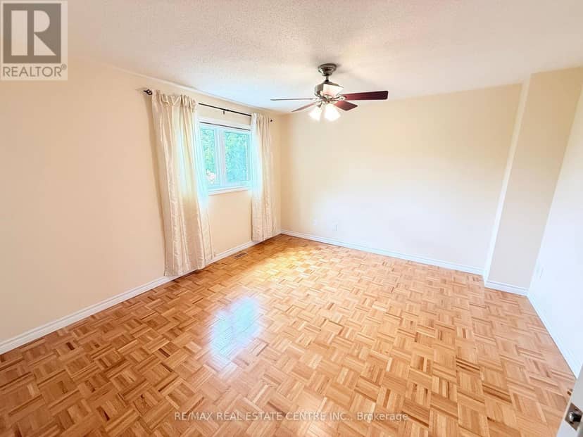 7264 Seabreeze Drive — photo 18 of 40