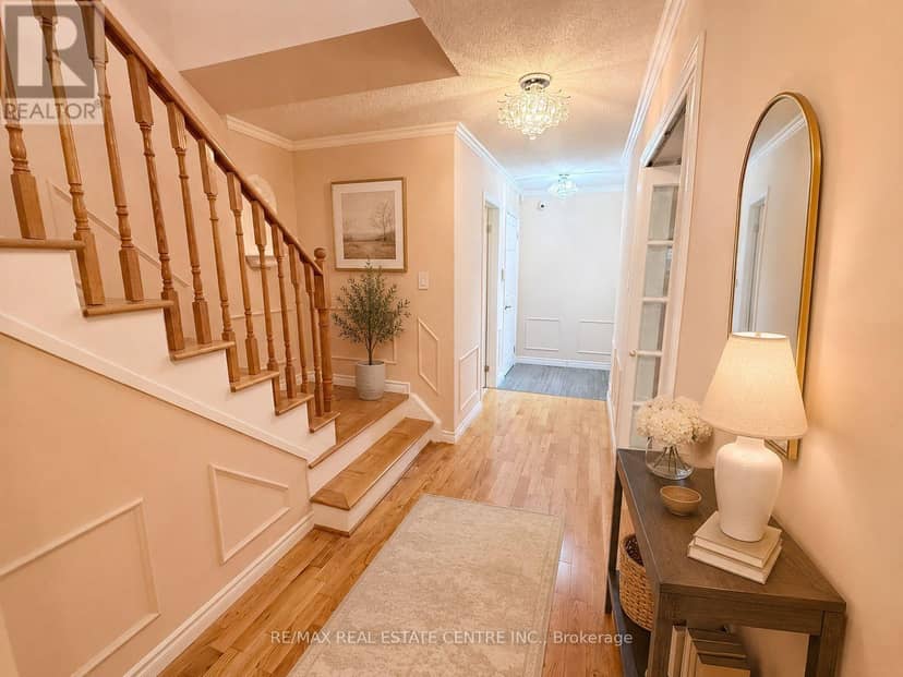 7264 Seabreeze Drive — photo 14 of 40