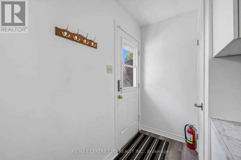 1564 Nairn Avenue — photo 15 of 40