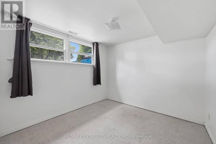 1564 Nairn Avenue — photo 19 of 40