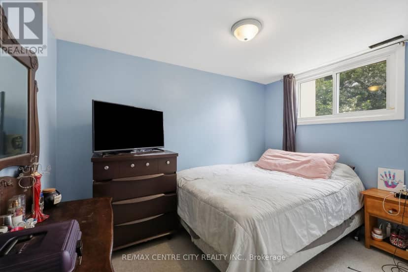 1564 Nairn Avenue — photo 27 of 40
