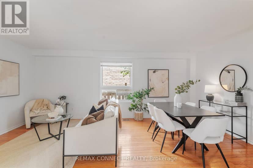 1831 Dalhousie Crescent — photo 4 of 33