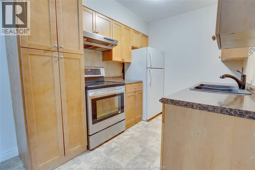 3355 SANDWICH STREET Unit# 104 — photo 14 of 27