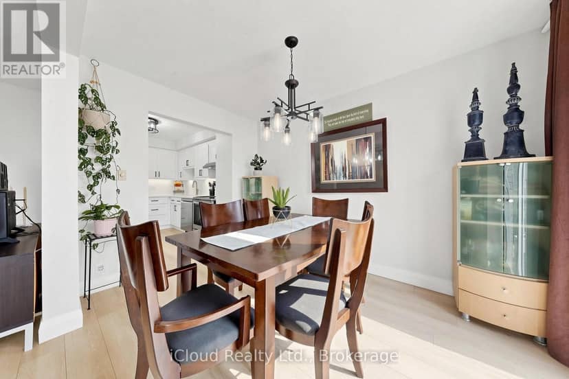 16 - 1 Royalwood Court — photo 26 of 40
