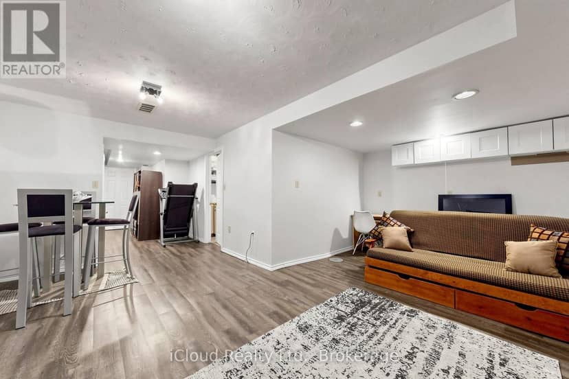 16 - 1 Royalwood Court — photo 37 of 40
