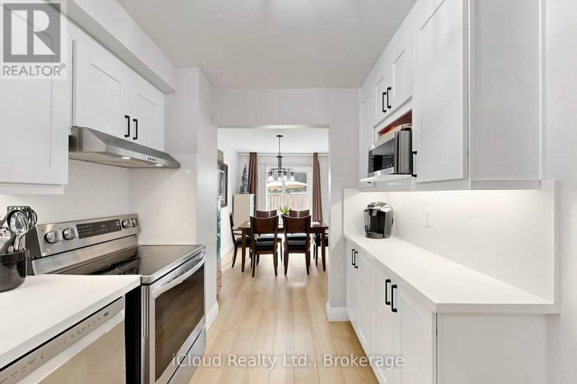 16 - 1 Royalwood Court — photo 22 of 40