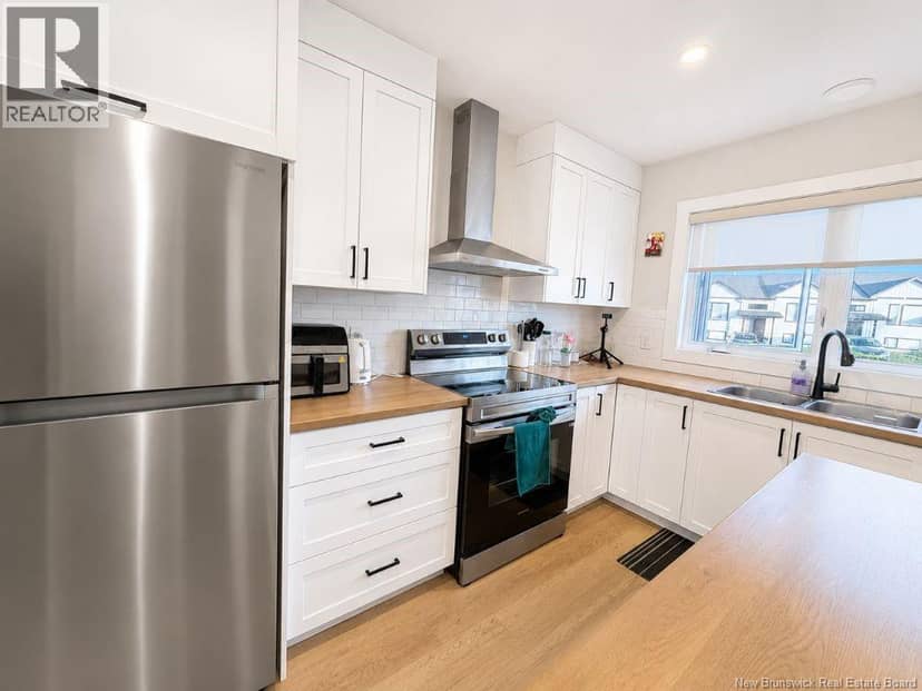 185 Ernest Street — photo 6 of 29