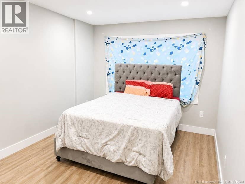 185 Ernest Street — photo 14 of 29