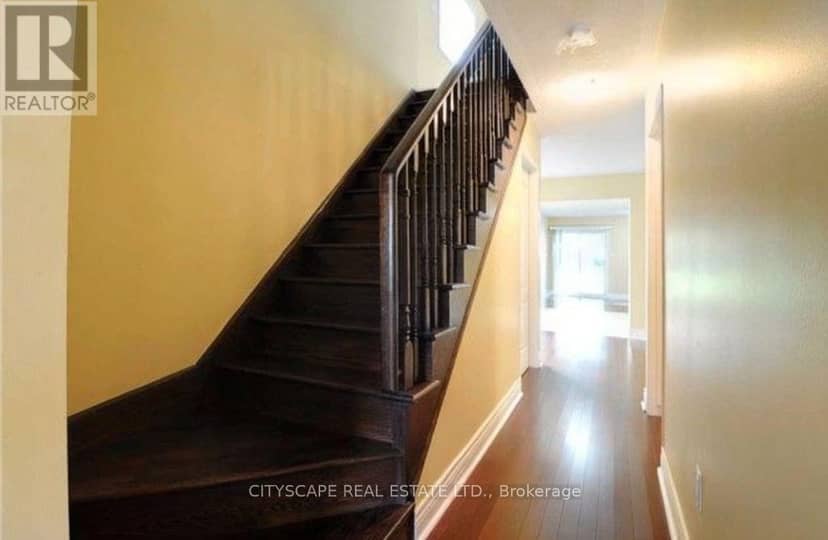 1136 Schooling Drive E — photo 11 of 40