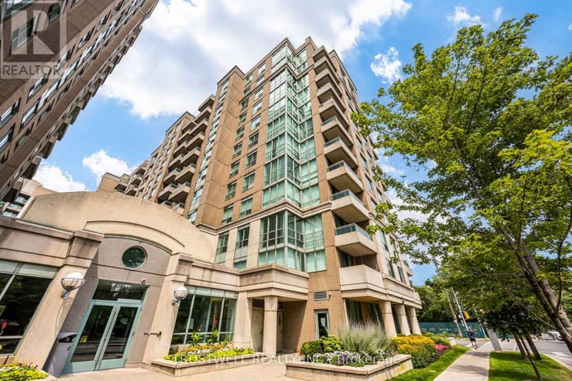 401 - 39 Pemberton Avenue — photo 3 of 23