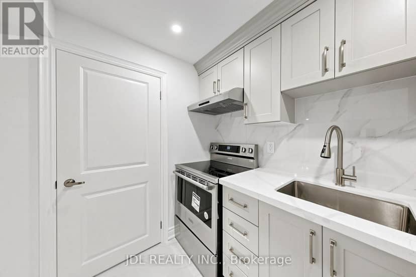 129 Appleby Crescent — photo 35 of 40