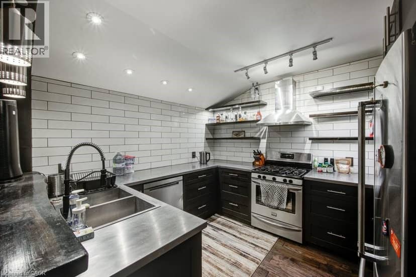 83 OXFORD Street — photo 11 of 36
