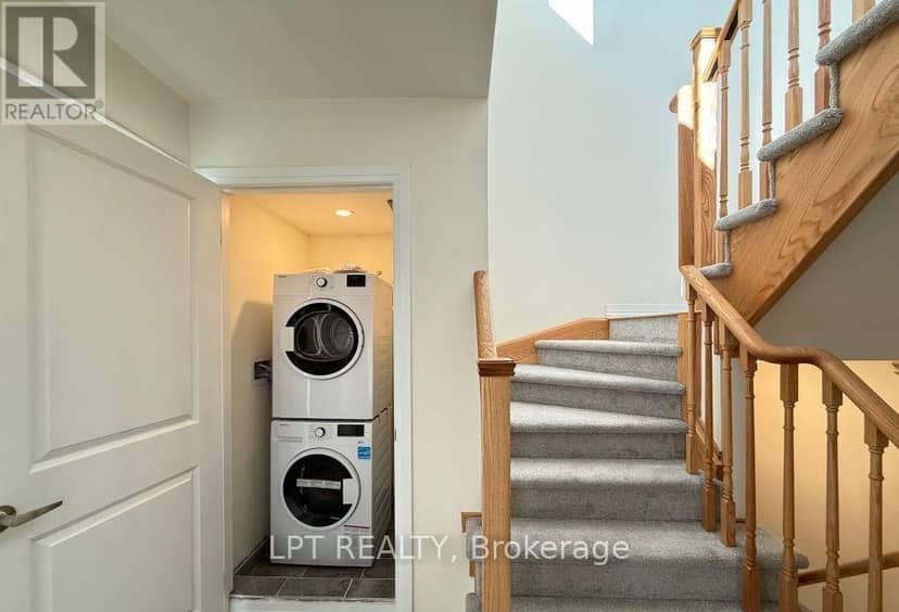7 - 25 Priya Lane — photo 8 of 9