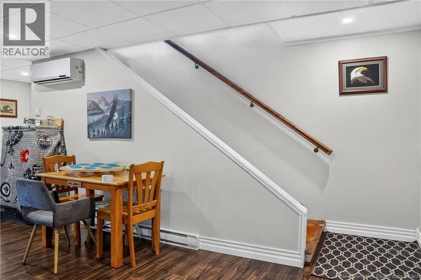 29 CLINTON Drive — photo 18 of 35