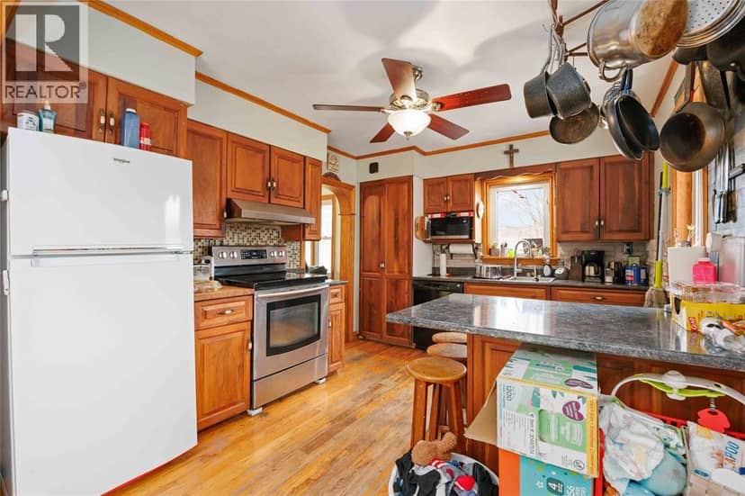 823 Holt Line — photo 8 of 23
